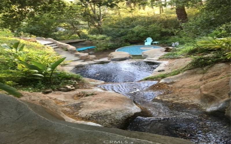 Photo taken 2017 Waterfall grotto gardens
