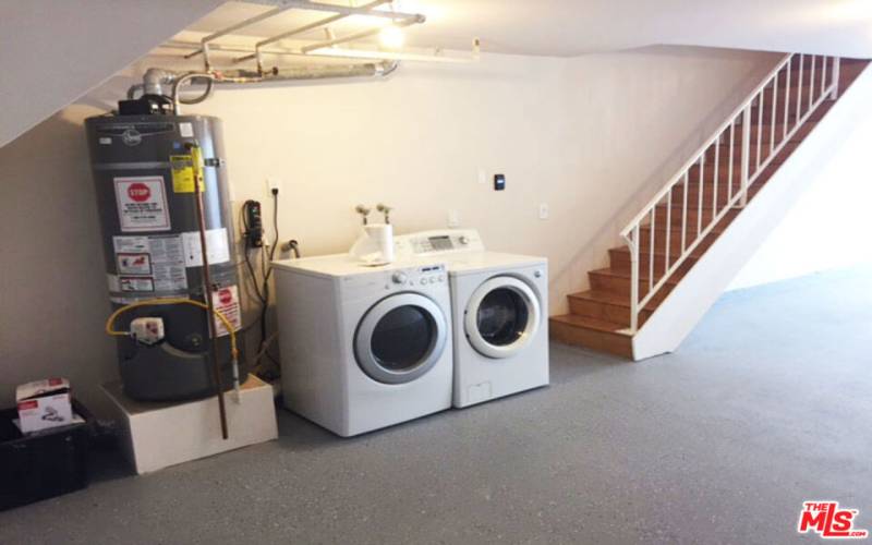 Private washer and dryer in the garage