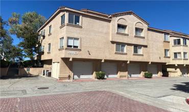19863 Sandpiper Place 107, Newhall, California 91321, 3 Bedrooms Bedrooms, ,2 BathroomsBathrooms,Residential,Buy,19863 Sandpiper Place 107,SR23185323