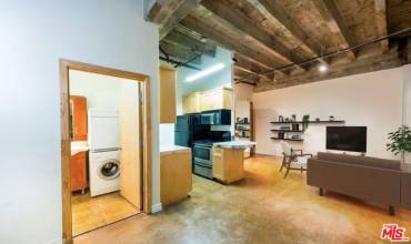 312 W 5th Street 321, Los Angeles, California 90013, ,1 BathroomBathrooms,Residential Lease,Rent,312 W 5th Street 321,23336595