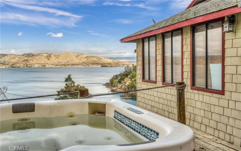 Hot tub overlooks the lake