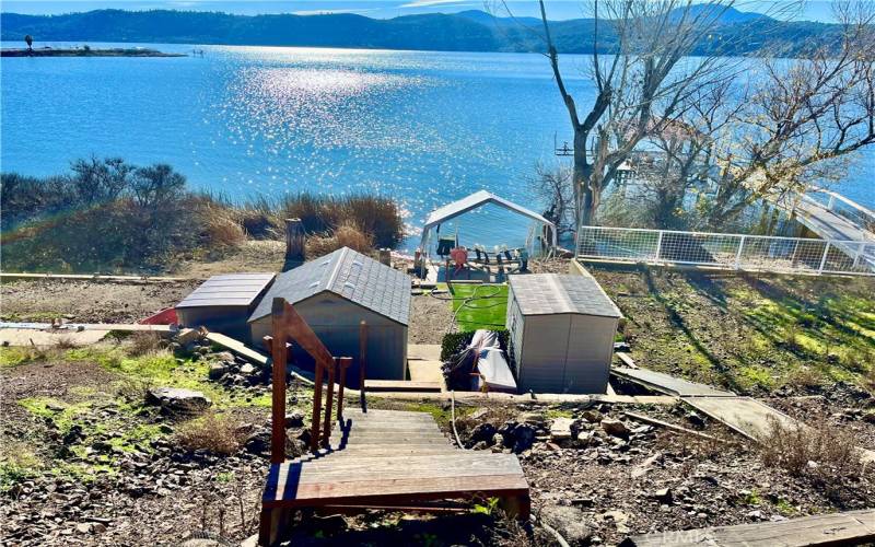 Storage sheds, boat launch, water hooked up, solar boat winch.