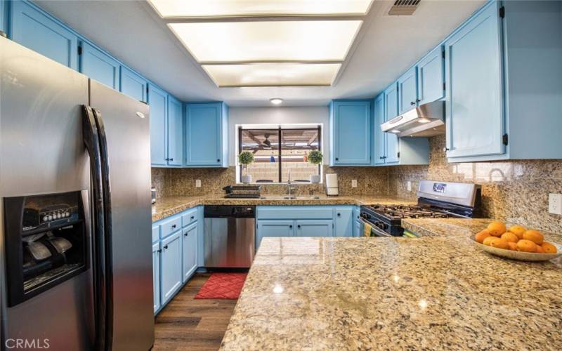 Enjoy the Friday Blue kitchen with full appliances and kitchenwear