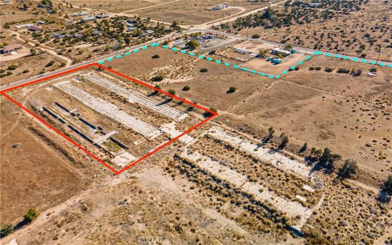 Red lines are this 5 acre parcel surrounded by the 29.32 acres that iare also available