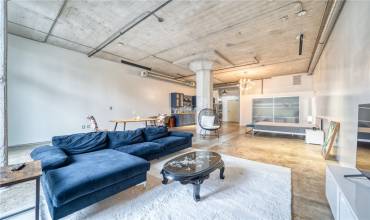 825 E 4th Street 101, Los Angeles, California 90013, 1 Bedroom Bedrooms, ,1 BathroomBathrooms,Residential,Buy,825 E 4th Street 101,PW24012924