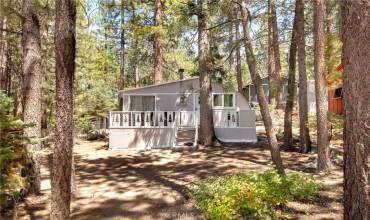 745 Eureka Drive, Big Bear Lake, California 92315, 3 Bedrooms Bedrooms, ,1 BathroomBathrooms,Residential,Buy,745 Eureka Drive,PW24016730