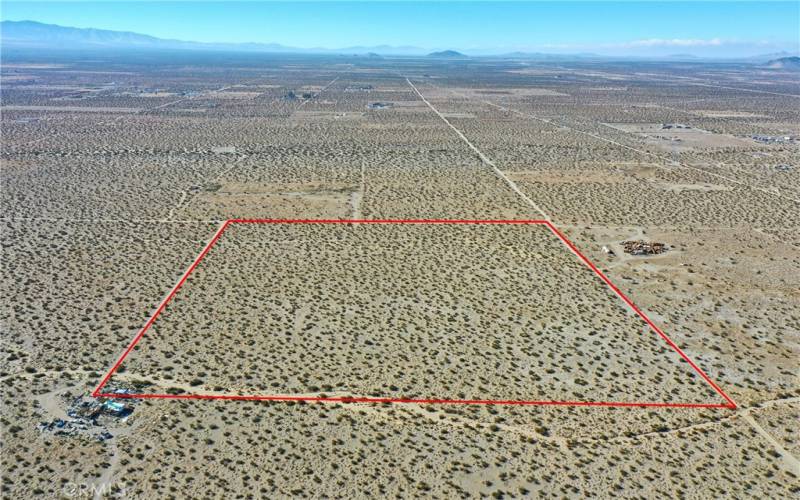 Red property boundary markers are not to be relied on as exact property lines. Buyer to confirm independently.