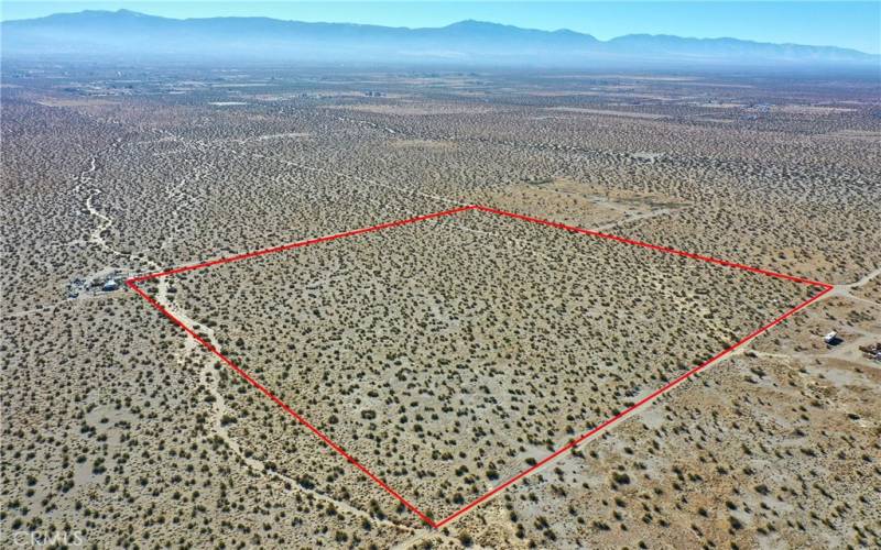 Red property boundary markers are not to be relied on as exact property lines. Buyer to confirm independently.