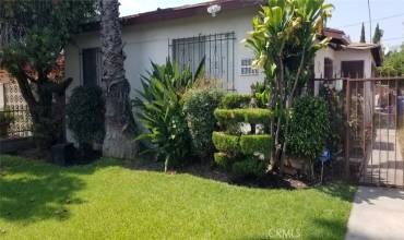 3635 7th Ave, Los Angeles, California 90018, 3 Bedrooms Bedrooms, ,1 BathroomBathrooms,Residential Lease,Rent,3635 7th Ave,SR24017874