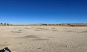 0 Town Center Drive, Apple Valley, California 92308, ,Land,Buy,0 Town Center Drive,HD23113695