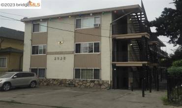 2925 E 19Th St, Oakland, California 94601, 2 Bedrooms Bedrooms, ,1 BathroomBathrooms,Residential Lease,Rent,2925 E 19Th St,41036718