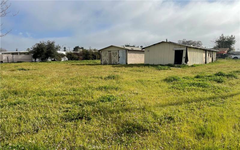 Outbuildings between main house and Manufactured home