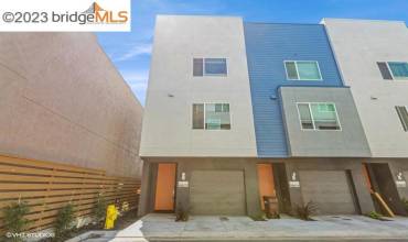 9887 Macarthur Blvd i, Oakland, California 94605, 3 Bedrooms Bedrooms, ,3 BathroomsBathrooms,Residential,Buy,9887 Macarthur Blvd i,41037433