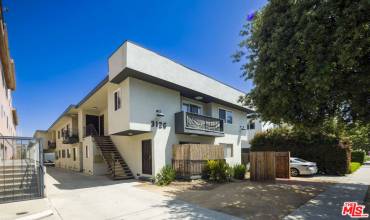 3126 S Canfield Avenue, Los Angeles, California 90034, 11 Bedrooms Bedrooms, ,Residential Income,Buy,3126 S Canfield Avenue,23278395