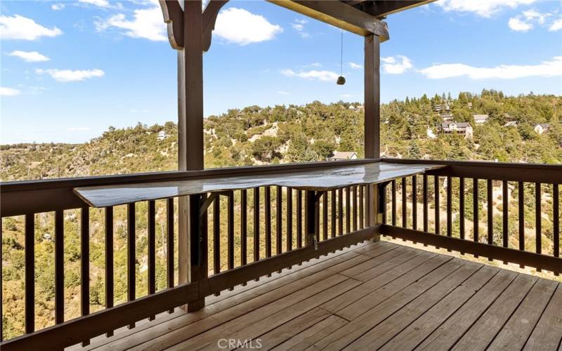 Mountain views from every corner of the deck