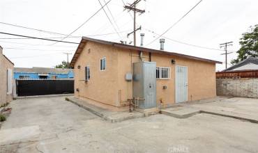 1334 E 92nd Street, Los Angeles, California 90002, 2 Bedrooms Bedrooms, ,1 BathroomBathrooms,Residential Income,Buy,1334 E 92nd Street,OC23221205