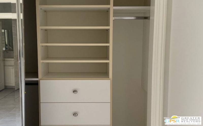 Custom Guest Closets