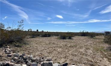 18 palmdale, Phelan, California 92371, ,Land,Buy,18 palmdale,CV24032422