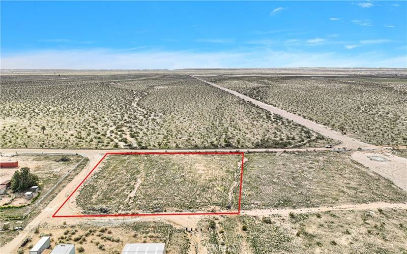 Red property boundary markers are not to be relied on as exact property lines. Buyer to confirm independently.