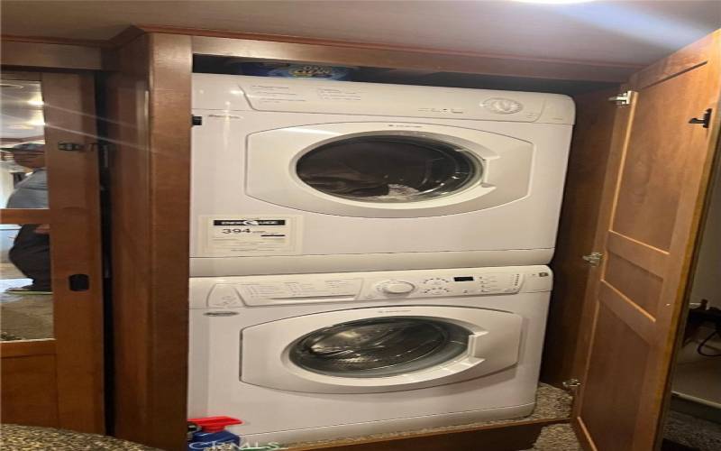 Stackable Washer/Dryer 1070