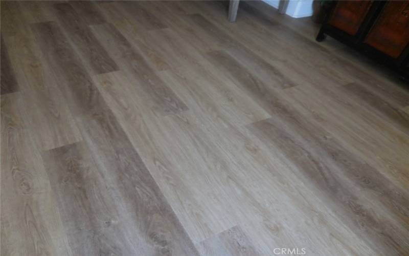 Laminate floors in Living room and dining area