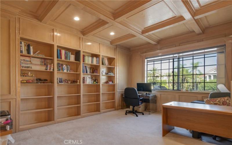 Formal Library/Office