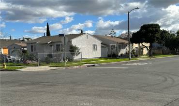 10904 S Spring Street, Los Angeles, California 90061, 4 Bedrooms Bedrooms, ,3 BathroomsBathrooms,Residential Income,Buy,10904 S Spring Street,DW24036351