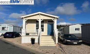344 3rd Ave, Pacifica, California 94044, 2 Bedrooms Bedrooms, ,1 BathroomBathrooms,Manufactured In Park,Buy,344 3rd Ave,41046302