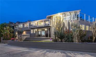 2 Camel Point Drive, Laguna Beach, California 92651, 6 Bedrooms Bedrooms, ,4 BathroomsBathrooms,Residential,Buy,2 Camel Point Drive,LG24037916