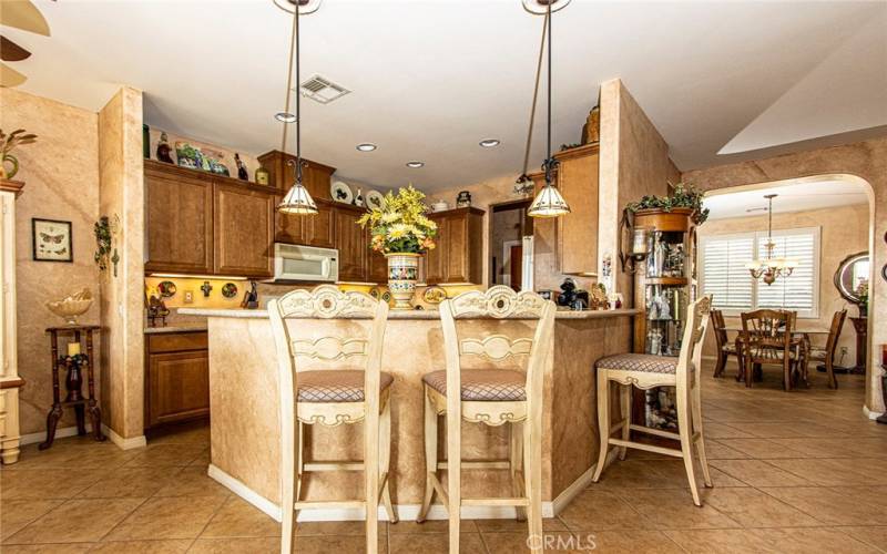 Kitchen counter bar