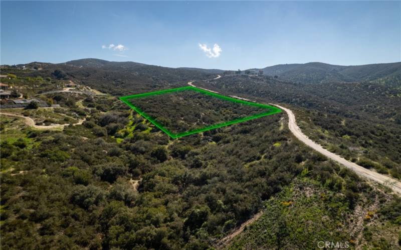 Lines shown in photo are rough estimates of the property lines and have not been provided by a surveyor or verified by the Broker.