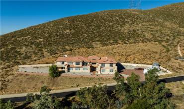 9455 Hierba Road, Agua Dulce, California 91390, 5 Bedrooms Bedrooms, ,4 BathroomsBathrooms,Residential,Buy,9455 Hierba Road,WS23193327