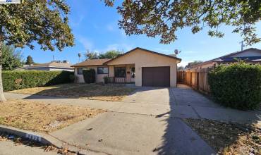 2826 N Parsons Ave, Merced, California 95340, 3 Bedrooms Bedrooms, ,2 BathroomsBathrooms,Residential,Buy,2826 N Parsons Ave,41043016