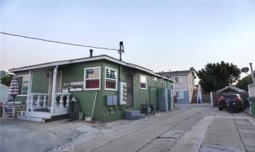 1630 W 204th Street, Torrance, California 90501, 7 Bedrooms Bedrooms, ,4 BathroomsBathrooms,Residential Income,Buy,1630 W 204th Street,DW23221635