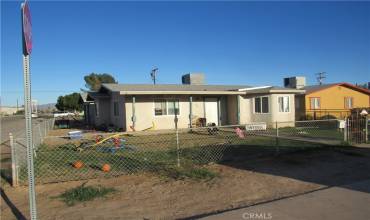 202 S 5th Street, Blythe, California 92225, 3 Bedrooms Bedrooms, ,1 BathroomBathrooms,Residential,Buy,202 S 5th Street,SW24042314