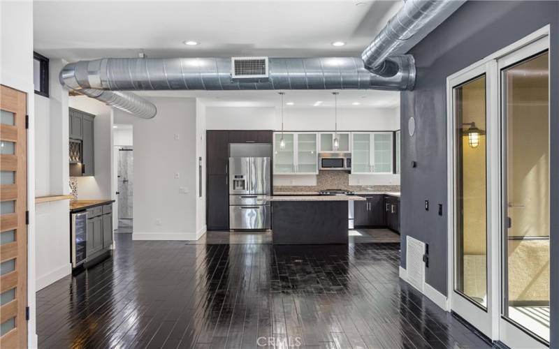 Lovely open floorplan with exposed ducting for that downtown loft vibe.