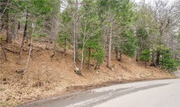 0 Scenic Dr., Crestline, California 92325, ,Land,Buy,0 Scenic Dr.,IV24040887