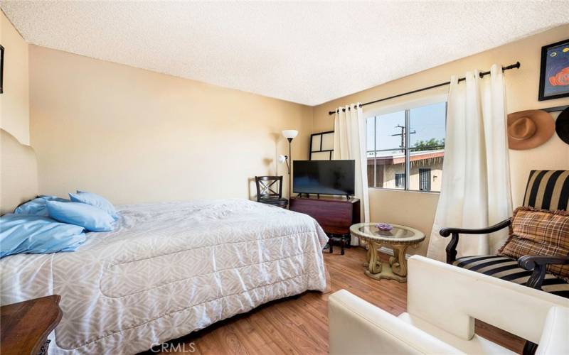 Light and Bright Second Bedroom