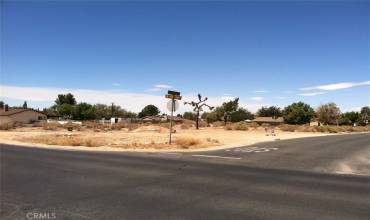 0 Iroquois Road, Apple Valley, California 92307, ,Land,Buy,0 Iroquois Road,PW24044895