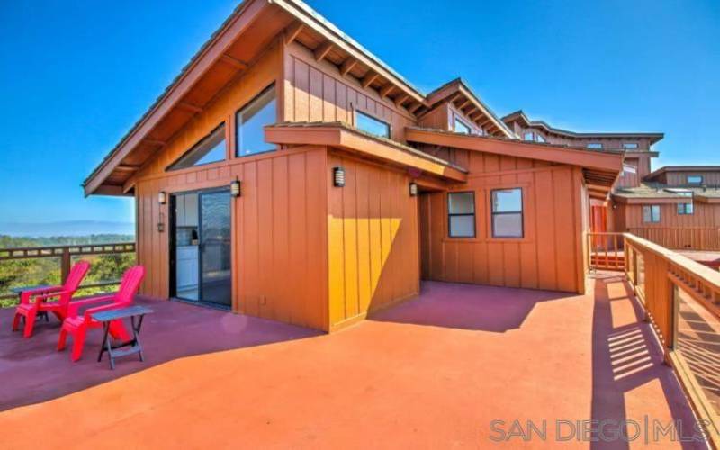 Located dead center between Santa Cruz/Capitola and Monterey/Carmel with a rare centrally located hilltop 550 ft elevation entire end-to-end panoramic view of Monterey Bay among coastal live oak trees, manzanita with deep red bark and near Elkhorn Slough.