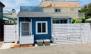 104 Welcome Lane, Seal Beach, California 90740, 1 Bedroom Bedrooms, ,1 BathroomBathrooms,Residential,Buy,104 Welcome Lane,RS24045476