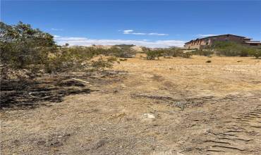 0 Siskiyou Road, Apple Valley, California 92307, ,Land,Buy,0 Siskiyou Road,HD23083480