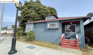 352 19th St, Richmond, California 94801-3221, 1 Bedroom Bedrooms, ,1 BathroomBathrooms,Residential,Buy,352 19th St,41052305