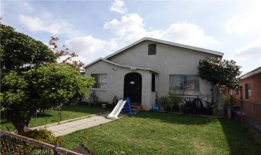 1226 S Arizona Avenue, East Los Angeles, California 90022, 3 Bedrooms Bedrooms, ,2 BathroomsBathrooms,Residential Income,Buy,1226 S Arizona Avenue,MB24051999