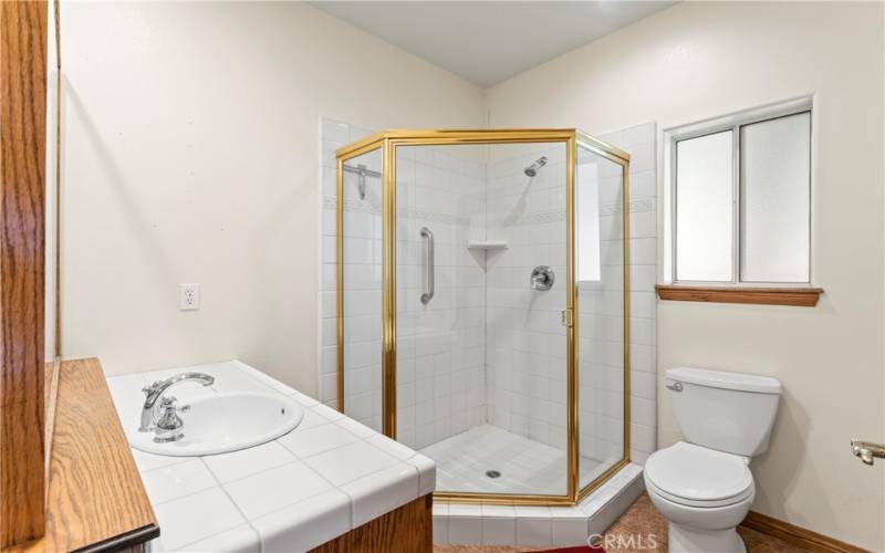 Primary Ensuite Bath - also has seperate tub and 2nd sink.