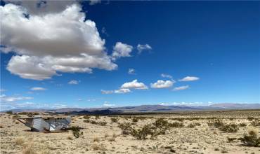 2.48 Acres of Mojave Desert fun in Twentynine Palms.