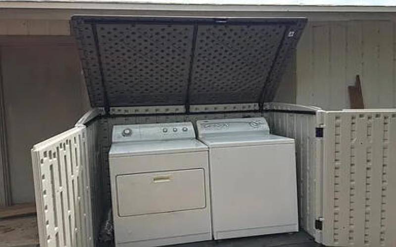 laundry-area-658c5fb8a346b