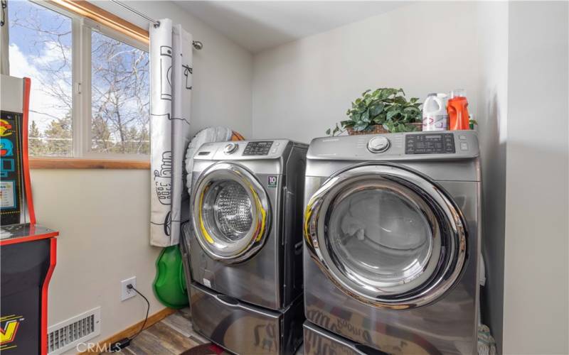 Laundry/mud room with new washer and dryer!