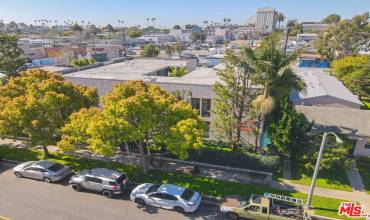 1860 9th Street, Santa Monica, California 90404, 28 Bedrooms Bedrooms, ,Residential Income,Buy,1860 9th Street,24371213