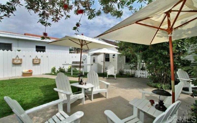The yard space is shared with 3 other rental units on this property.